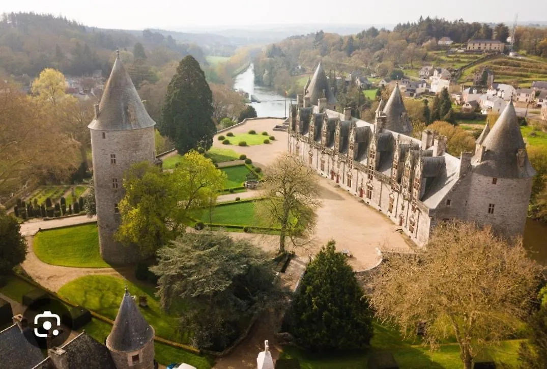 Les Colibris Bed & Breakfast Trehorenteuc France
